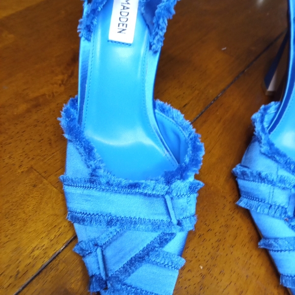 Steve Madden Electric Blue Frayed Strap Heels - Picture 6 of 7